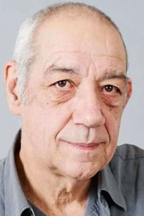 Patrick Harivel as Voisin Kader