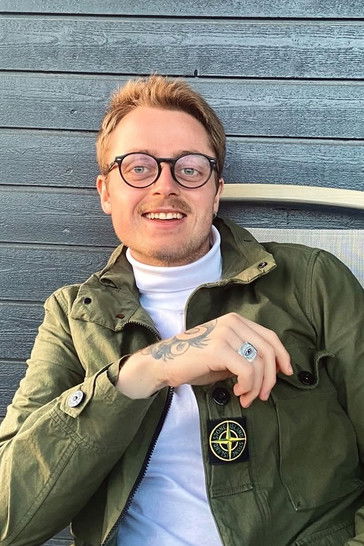 Dennis Olsen as Karl