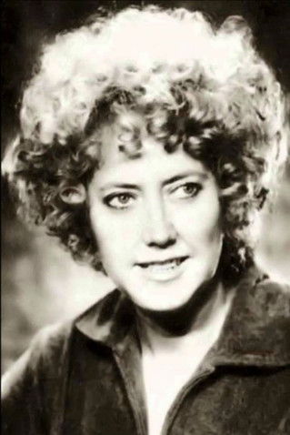 Catarina Ligendza as Chrysothemis