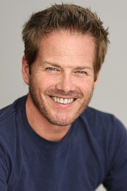 Stéphane Beaupré as Kelnerka w hotelu