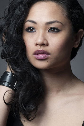 Amanda Howells as Cat Zim