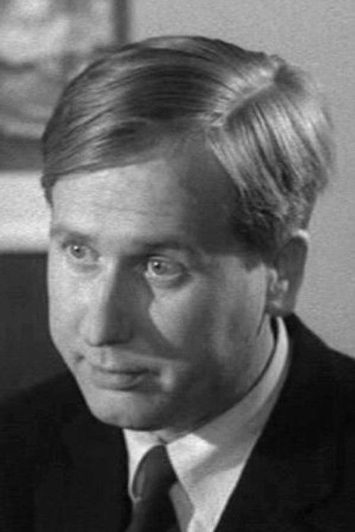 Johannes Marott as Pressefotograf Smith