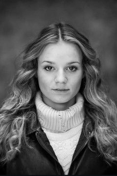 Sophie Wright as Lydia