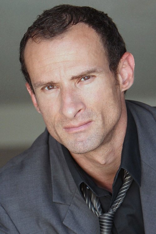 Andrew Constantini as Officer Paretti
