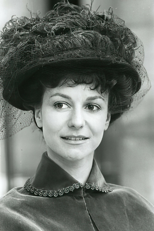 Virginie Billetdoux as María Rosa