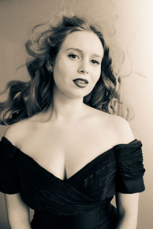 Anna Elizabeth McGrath as Anita Medboy