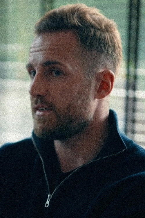Ralf Fährmann as 