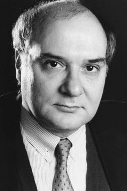 Vittorio De Bisogno as 