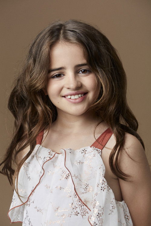 Carla Pastor as Isabel 7 años