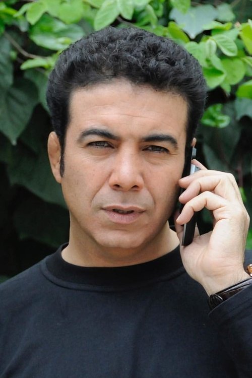Hassan Shokouhi as Mohsen Tokyo