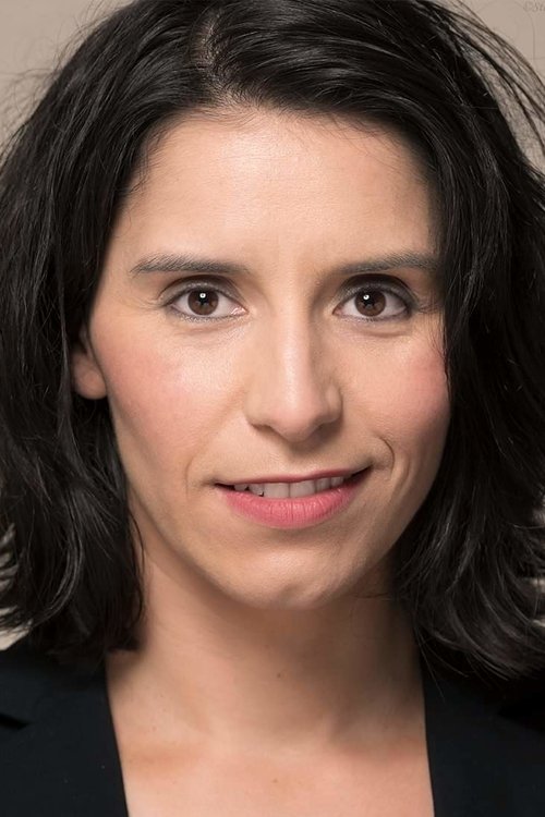 Karina Sorelli as Linda