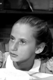 Maria Kalamiotou as Fanitsa