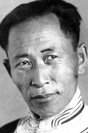 Bat-Ochir Danzan as Shagdar