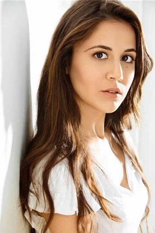 Céline Beran as Hayley