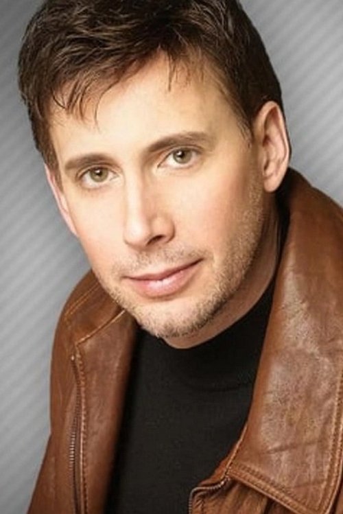 Marc Coppola as Brad