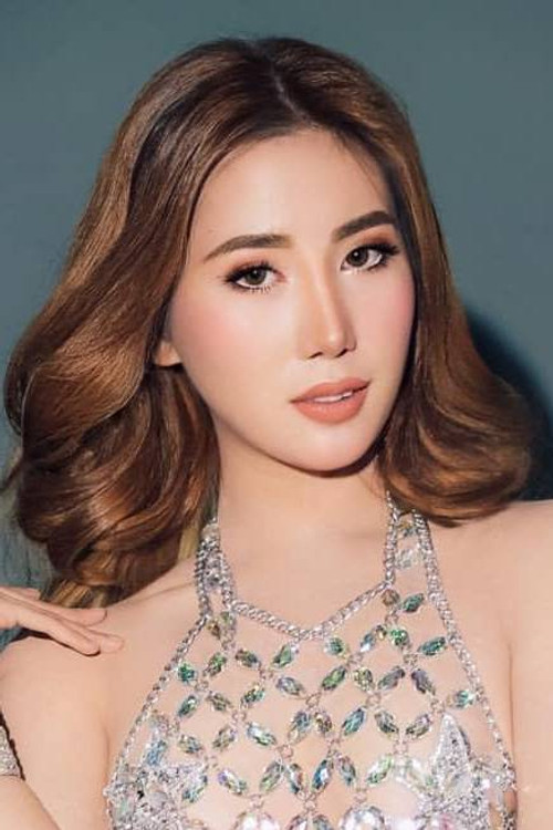 Merab Soriano as Emily