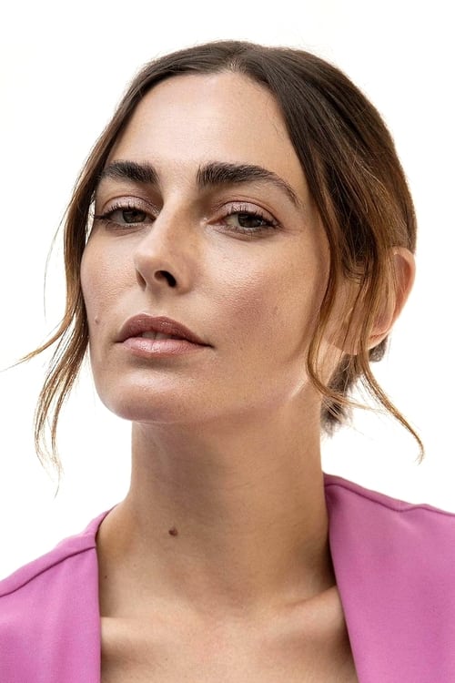 Javiera Díaz de Valdés as Catalina