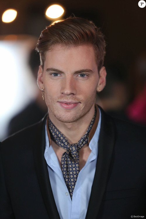 Nyco Lilliu as Frère Tuck