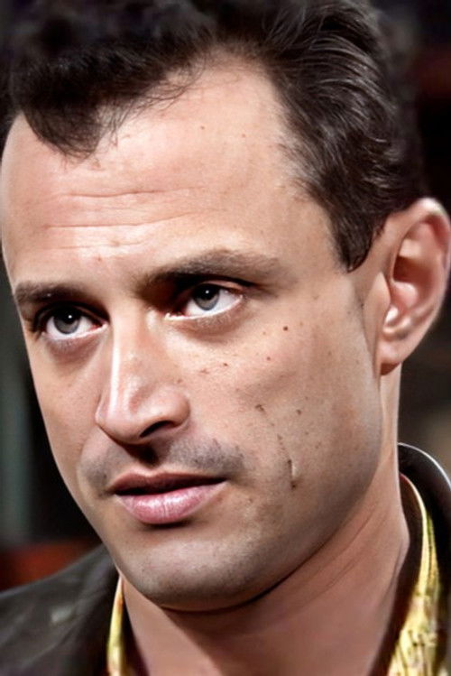 Chiquinho Brandão as Assaltante