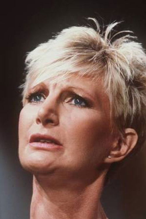 Adèle Bloemendaal as 