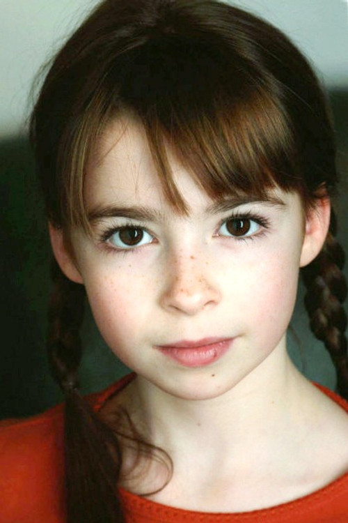 Lila Bata-Walsh as Lucy