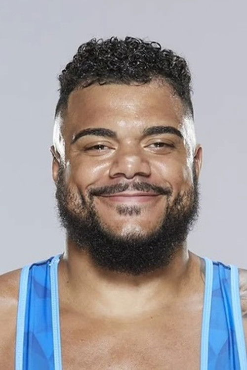 Robert Steveson as Damon Kemp