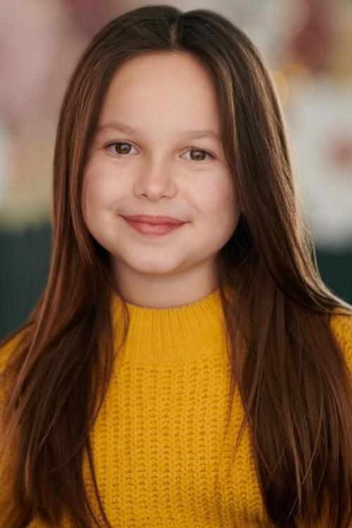 Taya Messier as Gracie