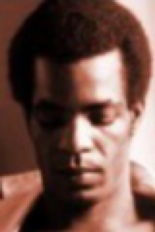 Mathias Chamberlain as 