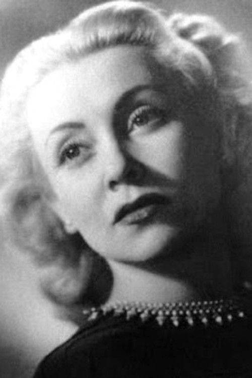 Madalena Sotto as Isabel Moreira