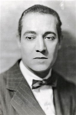 Elliott Dexter as Richard Sones