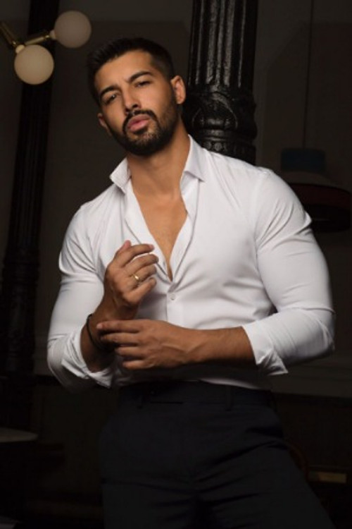 Jorge González as Self