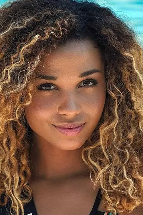 Vanylle Emasse as June