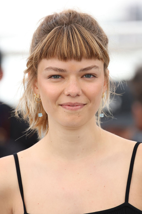 Llúcia Garcia as Marina