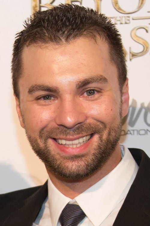 Aaron Burns as Artos