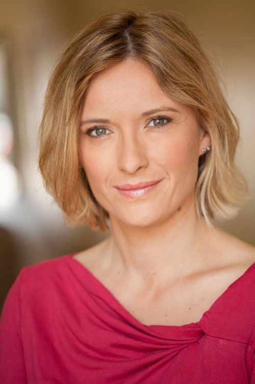 Cecile Namer as Mara