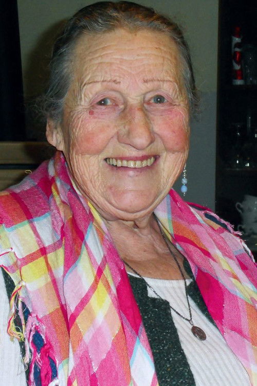 Mara Vilar as (voice)