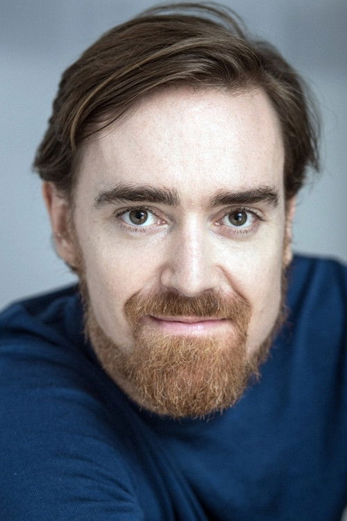 Yves-Pol Deniélou as Le chef des Jeunes Nobles