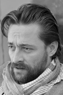 Richaud Valls as Rolland