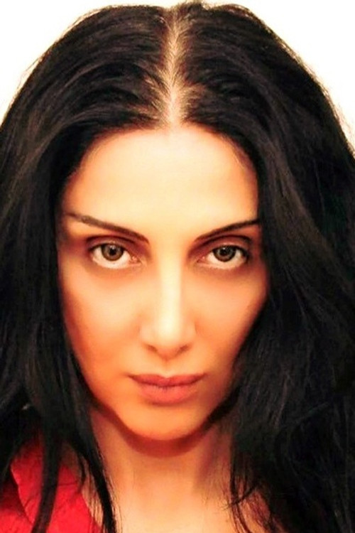 Tahmina Mammadova as Arzu