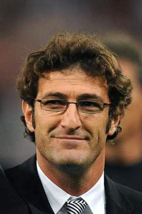 Ciro Ferrara as Self, SSC Napoli Former Player (voice)