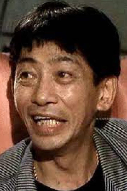 Mai Kei as Man Who Has a Bird in Restaurant (uncredited)