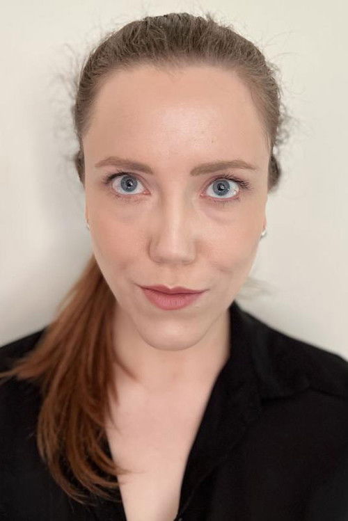 Charlotte John as Kiki