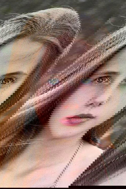 Felizia Trube as Young Texel