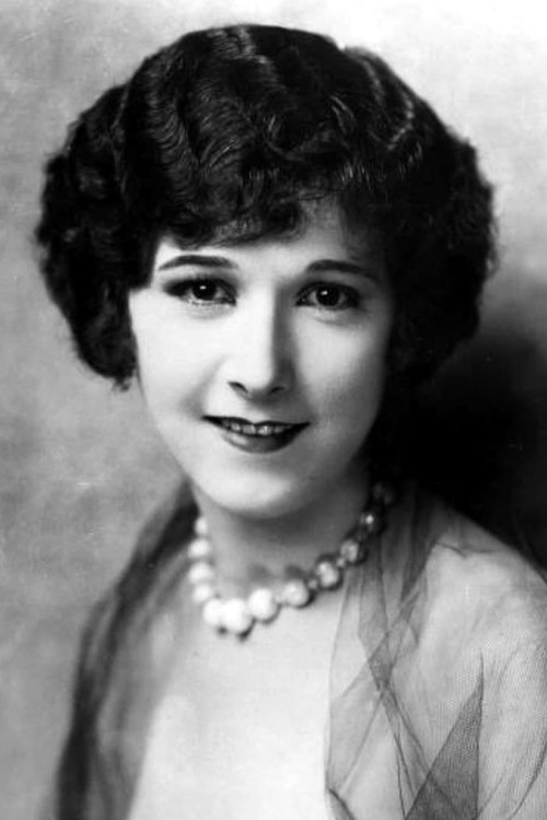 Wanda Wiley as Wanda Wiley