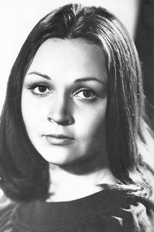 Irina Akulova as Vera Korolyova