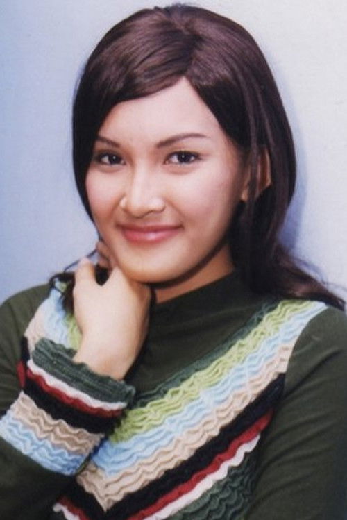 Sukma Ayu as Viona