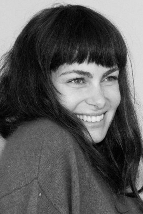 Anna Backe as Pregnant woman