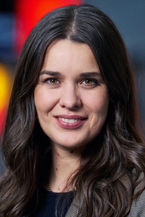 Cecilie Nielsen as Sig selv