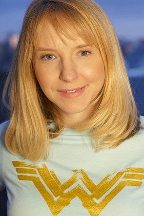 Samantha Rivers Cole as Wendy Harper