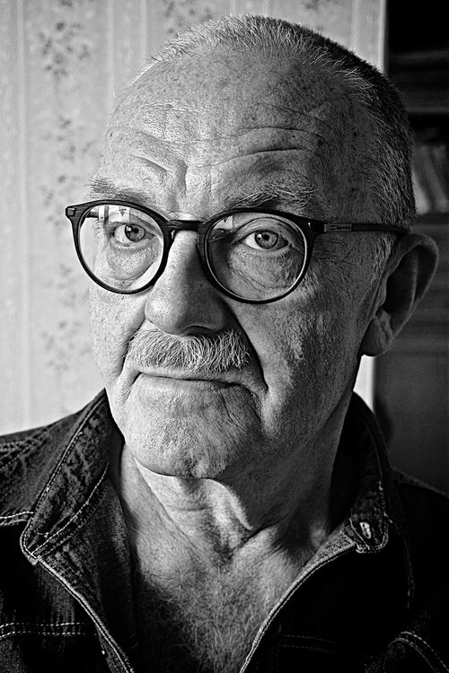 Peeter Simm as Shop Guest